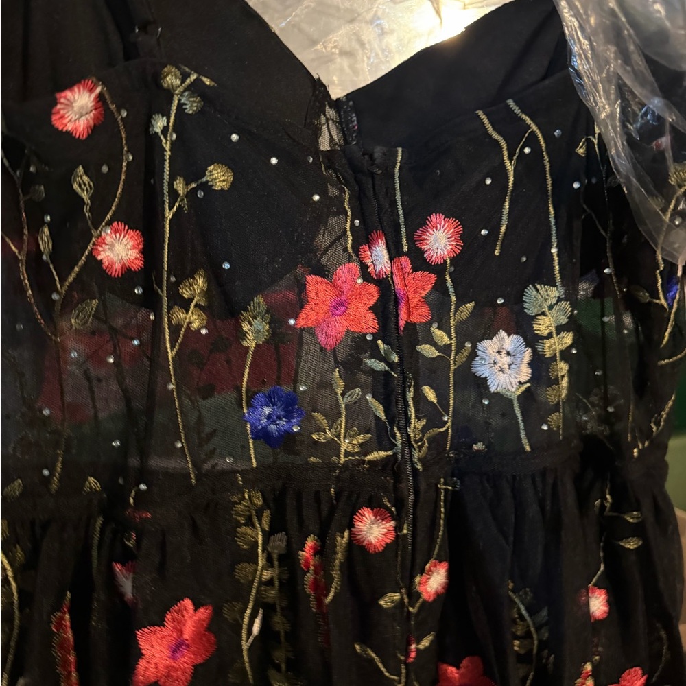NWT City Studios Juniors' Floral-Embroidery Illusion-Corset Gown - Size 15/16 - Picture 6 of 8